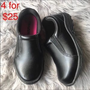 Brazos Black Steel Toe Slip On Shoes size 7.5
